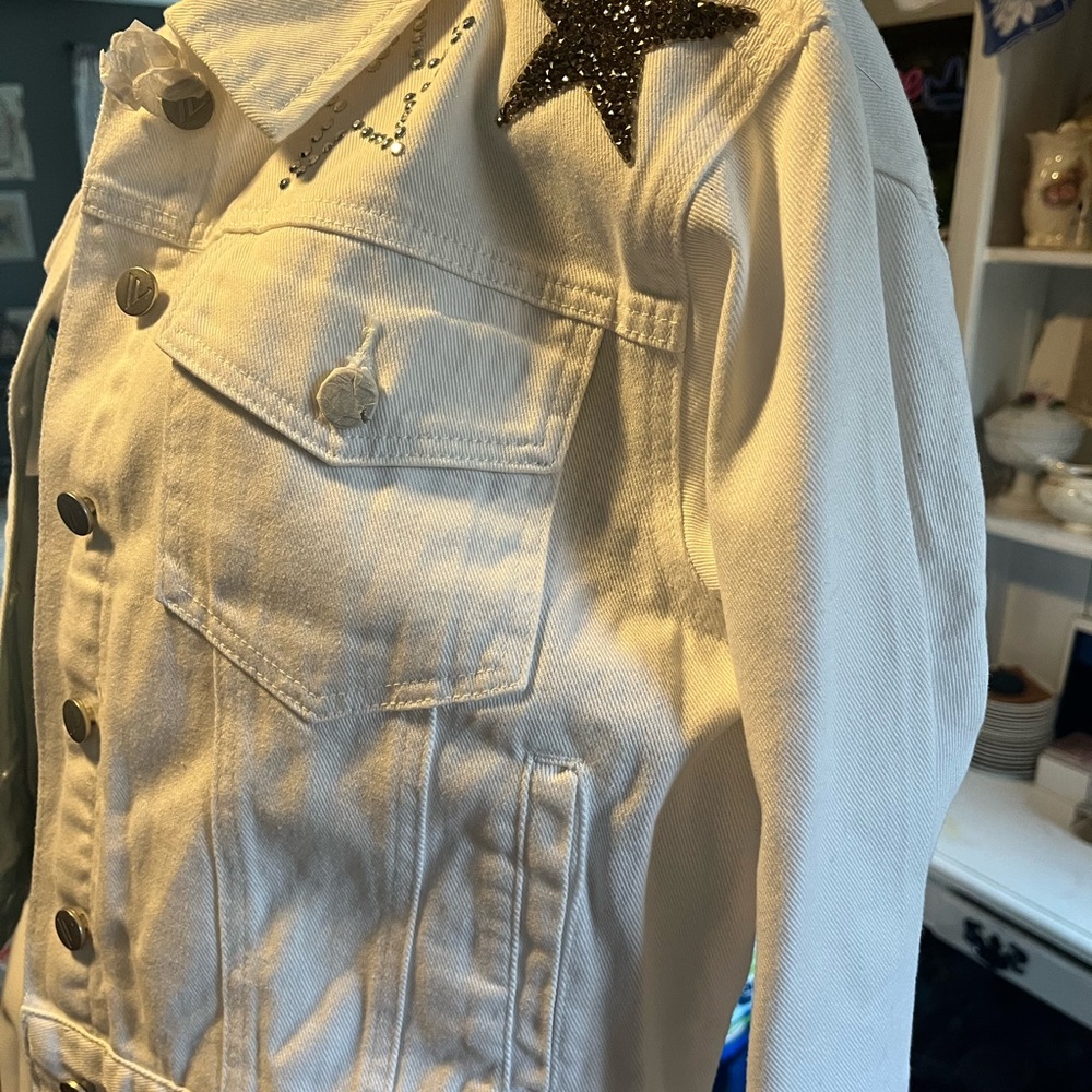 VENUS White Jean Jacket with Black and Silver Star Accents-NWOT - Picture 4 of 6